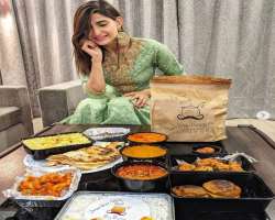 Aahana Kumra eating non vegetarian food